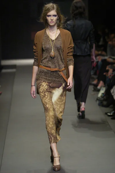 Look 27